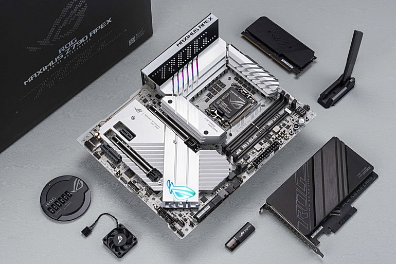 挖掘无限潜力，这款Z790堪称第13代酷睿超频神器！ 华硕ROG MAXIMUS Z790 APEX